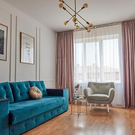 Lux Apartment Mukacheve Luaran gambar