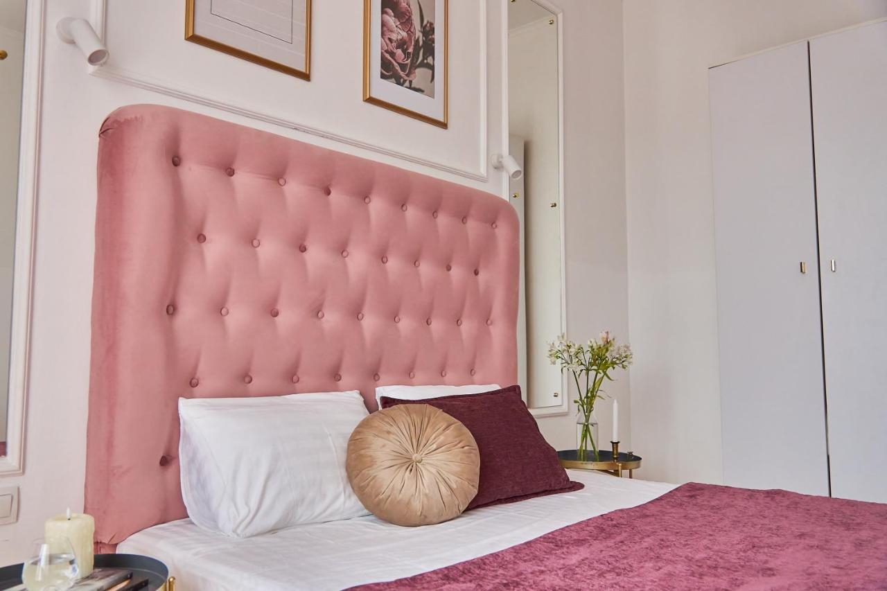 Lux Apartment Mukacheve Luaran gambar