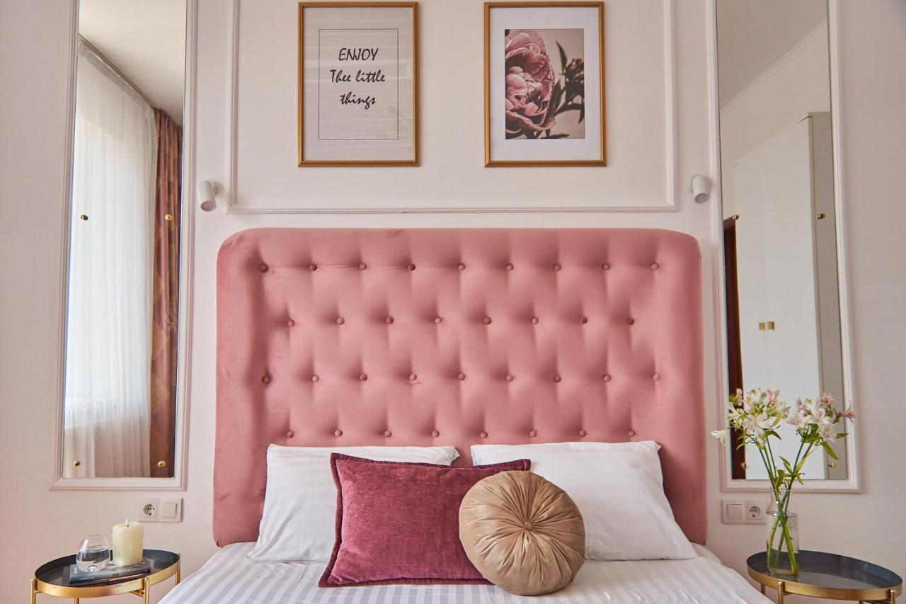 Lux Apartment Mukacheve Luaran gambar