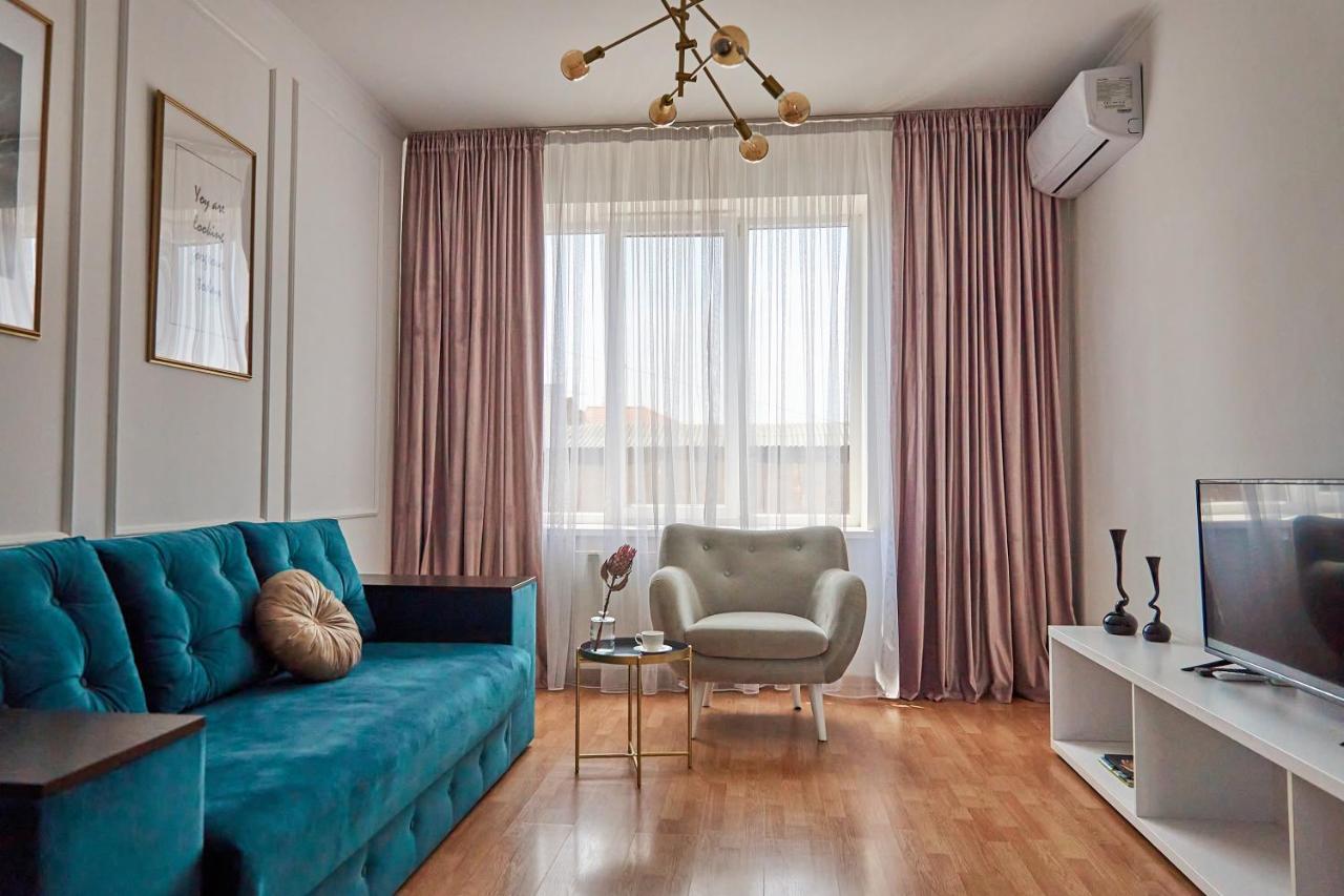 Lux Apartment Mukacheve Luaran gambar
