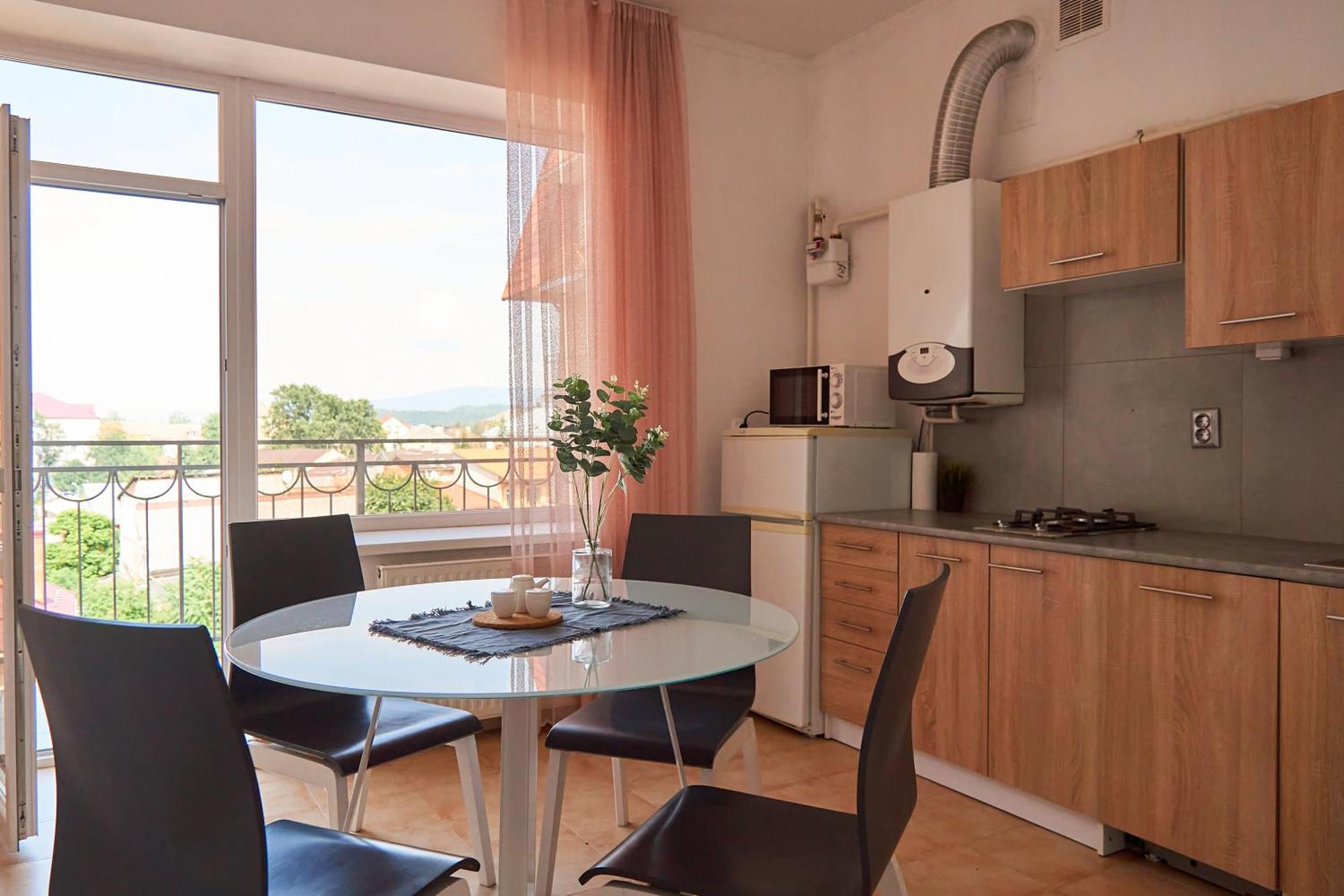 Lux Apartment Mukacheve Luaran gambar